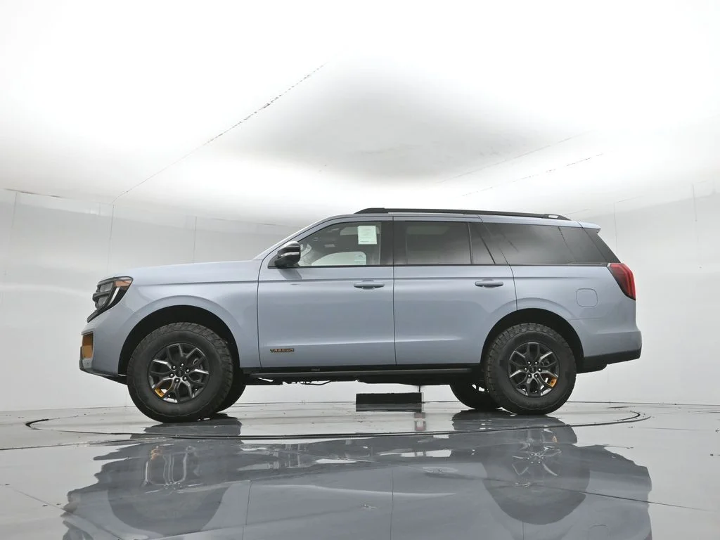 New 2026 Glacier Gray Metallic Tri-Coat Ford Tremor image 7