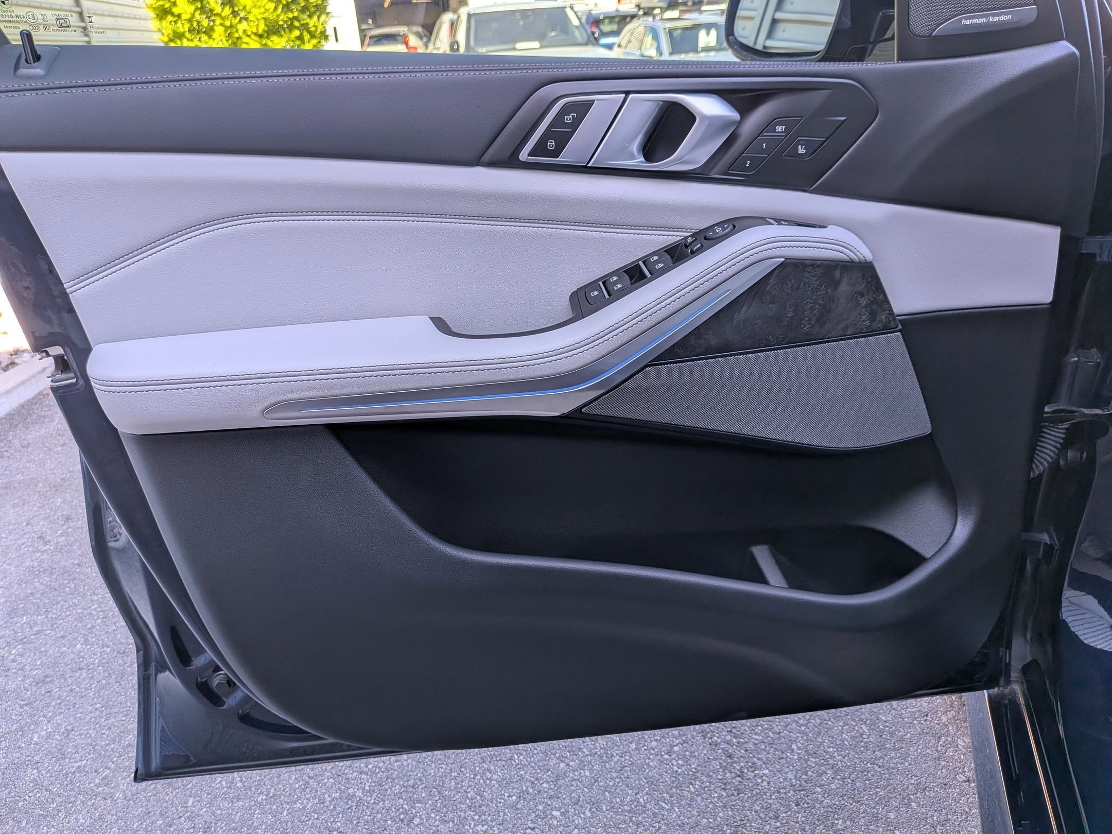 2025 BMW X5 M60i - Photo 11