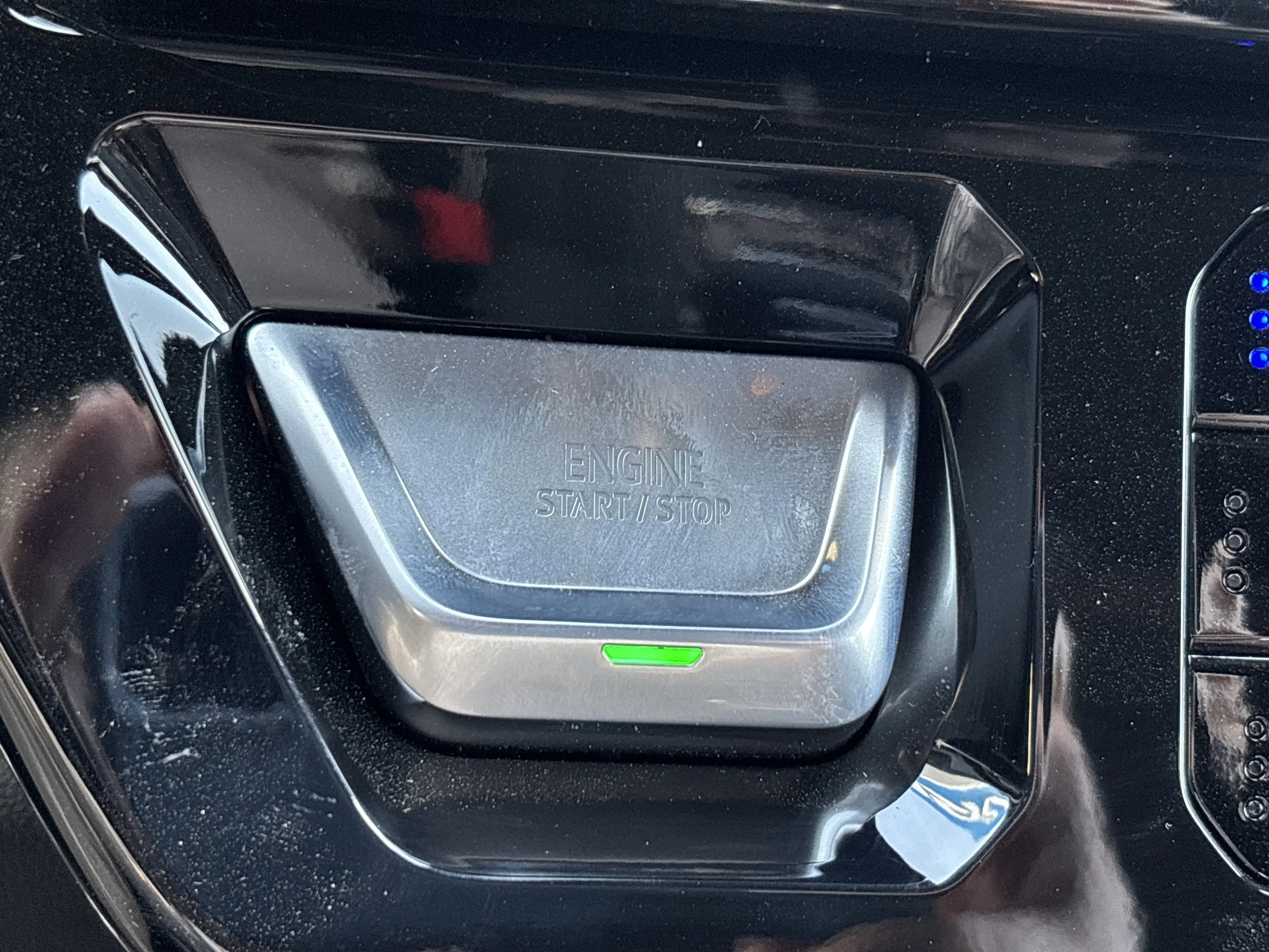 New 2026 Summit White GMC AT4X image 33