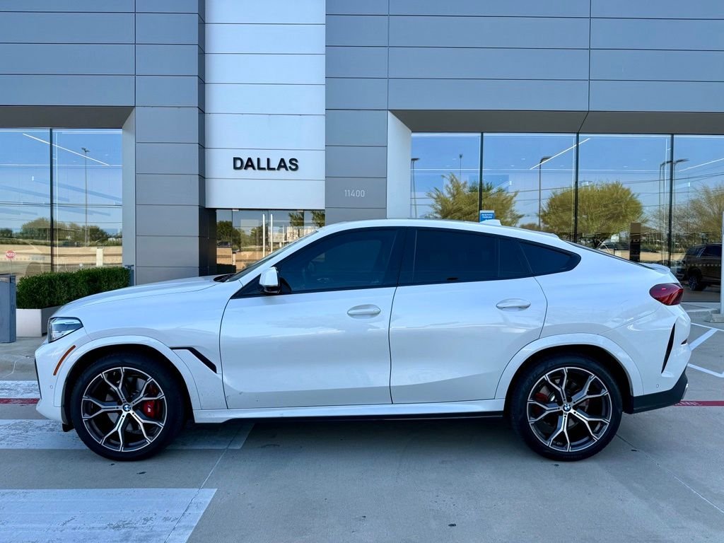 Used 2023 Mineral White Metallic BMW xDrive40i image 2