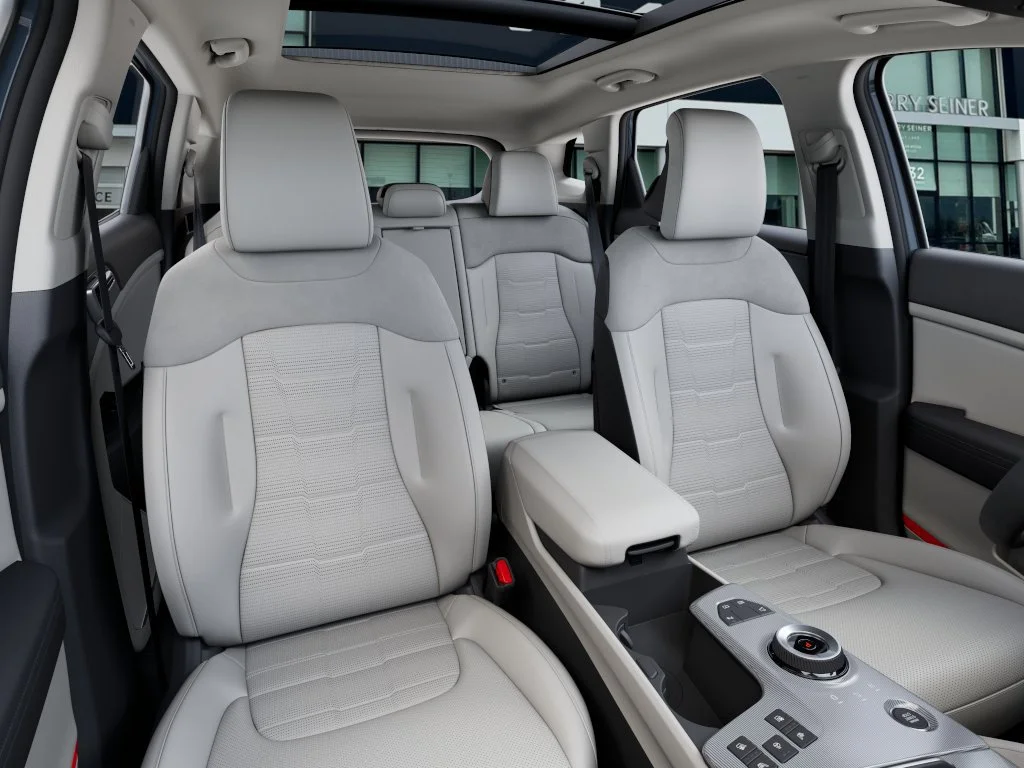 New 2027 Heritage Blue Kia SX Prestige image 15