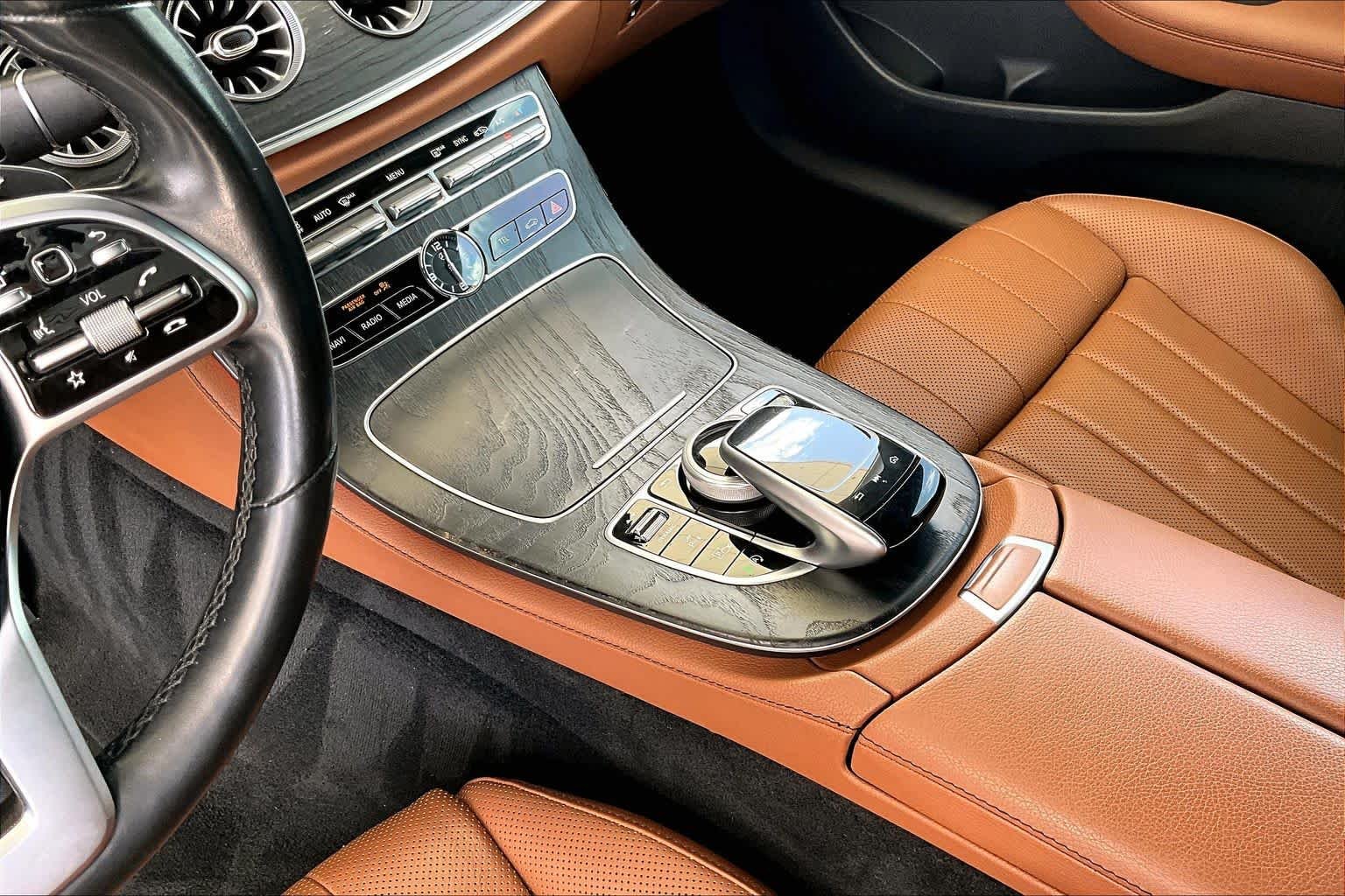 Used 2020 designo Diamond White Metallic Mercedes-Benz E 450 image 15