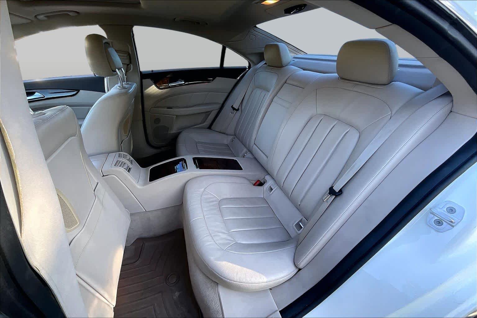 Used 2018 designo Diamond White Metallic Mercedes-Benz CLS 550 image 20