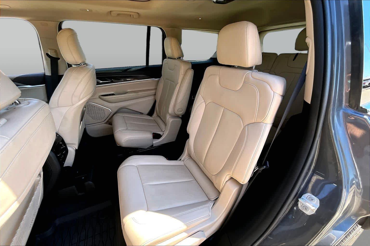 Used 2021 Baltic Gray Metallic Clearcoat Jeep Limited image 14