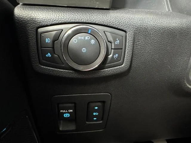 Used 2019 White Platinum Ford Lariat image 19