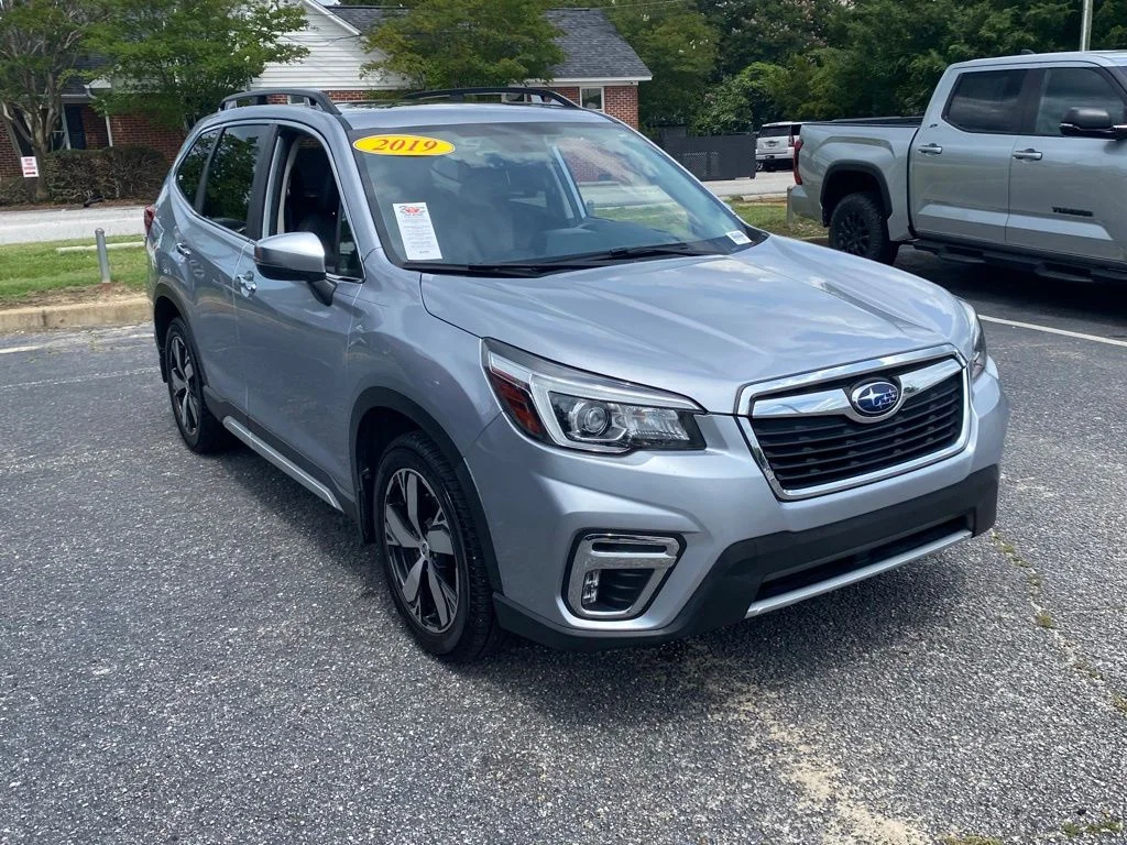2019 Subaru Forester Touring's photo