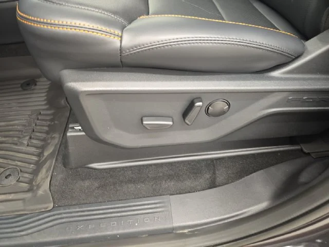 New 2027 Dark Matter Gray Metallic Ford Tremor® image 44