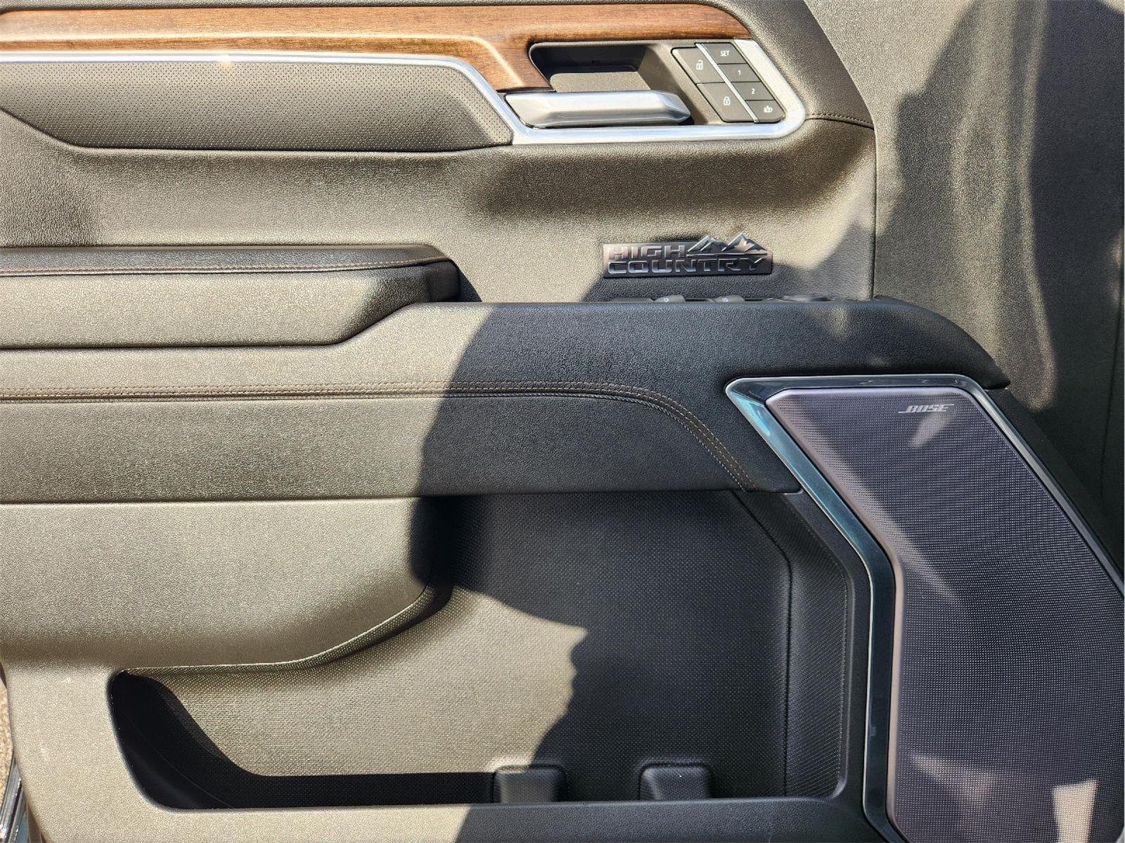 2023 Chevrolet Silverado 1500 photo 23 of 33