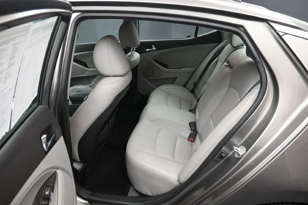 Used 2014 Silver Kia EX image 11
