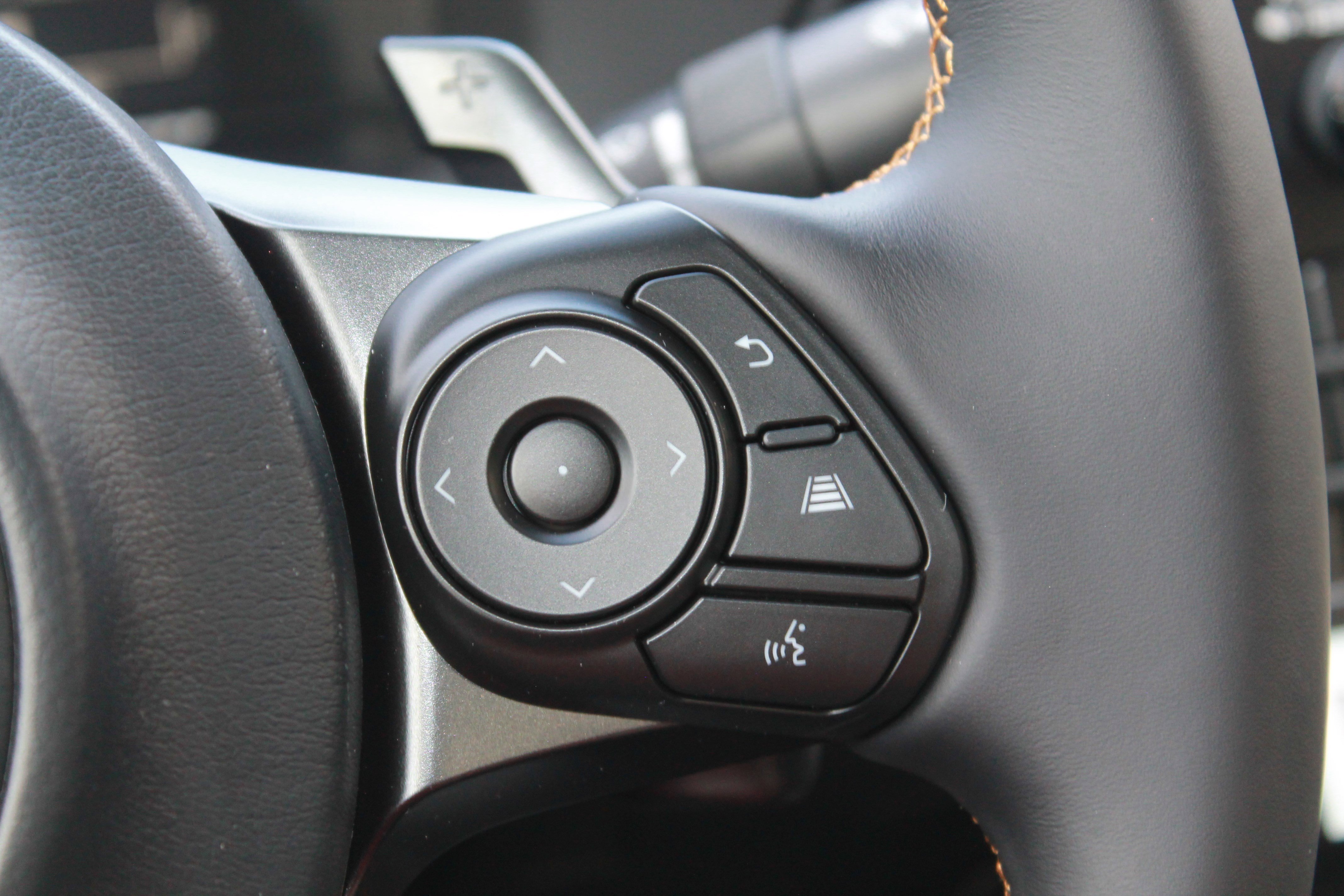 2026 Toyota GR86 Yuzu Edition - Photo 30