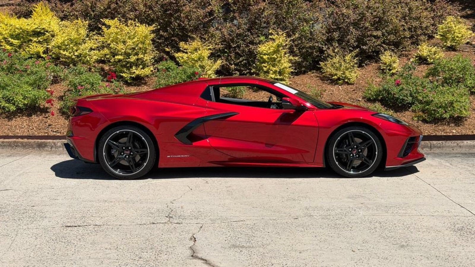 Used 2023 Red Mist Metallic Tintcoat Chevrolet 2LT image 3