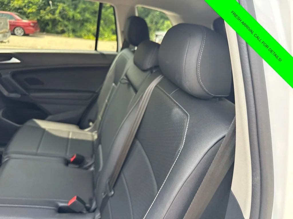 Used 2019 Pure White Volkswagen 2.0T SE image 14