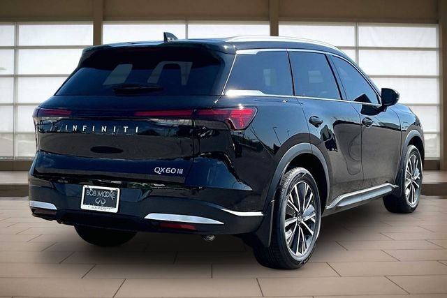 New 2027 MINERAL BLACK INFINITI LUXE image 2