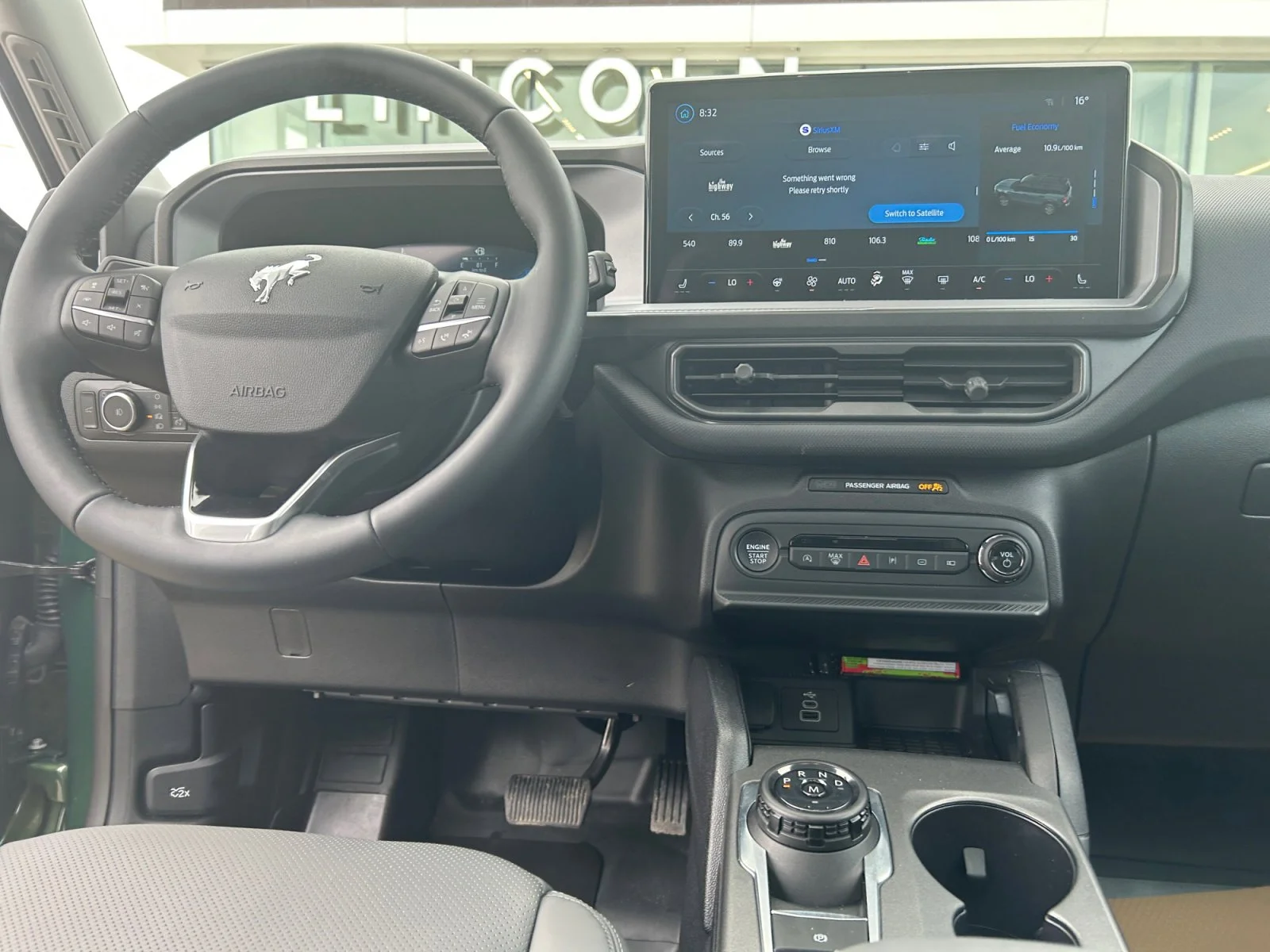Used 2025 GREEN Ford  image 19