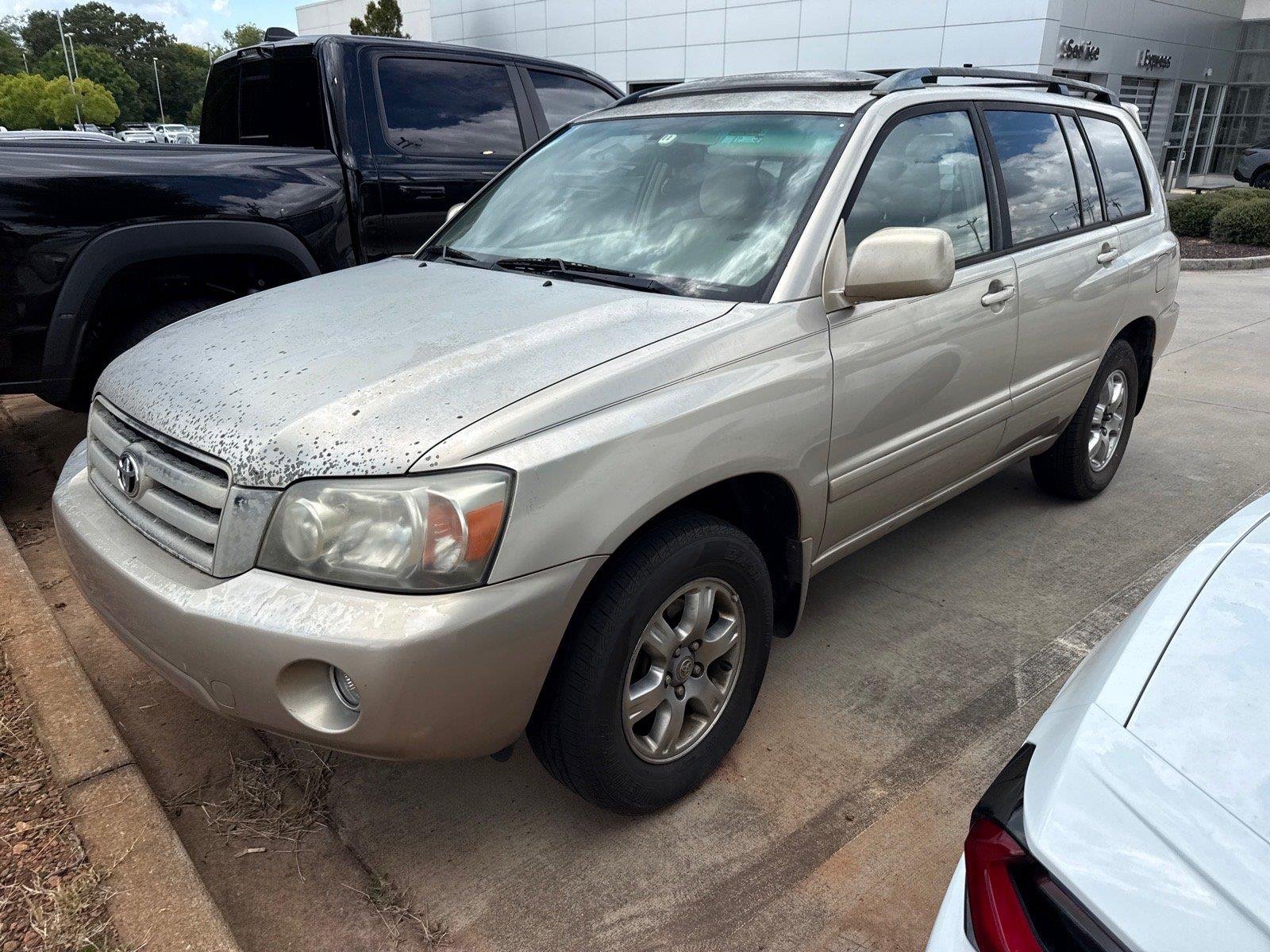 Used 2007 SONORA GOLD PEARL TOYOTA  image 2