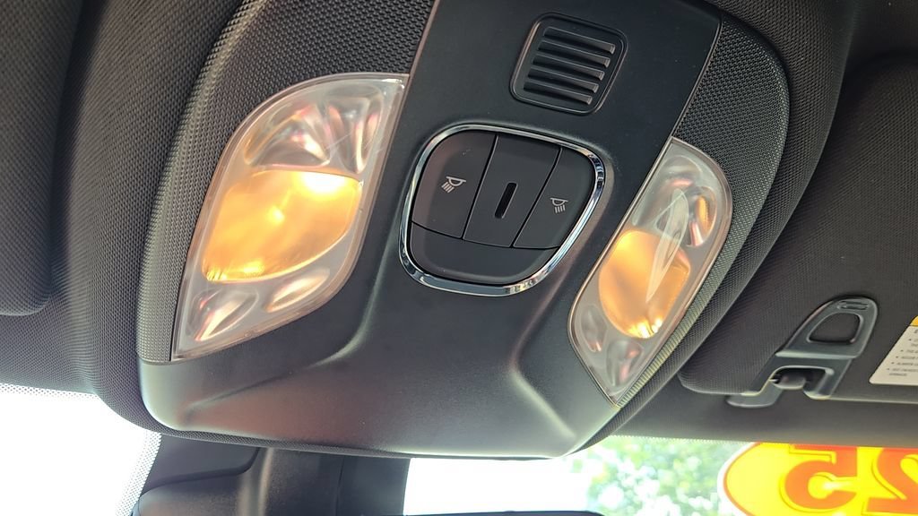 Used 2025 Bright White Clearcoat Jeep Trailhawk image 18