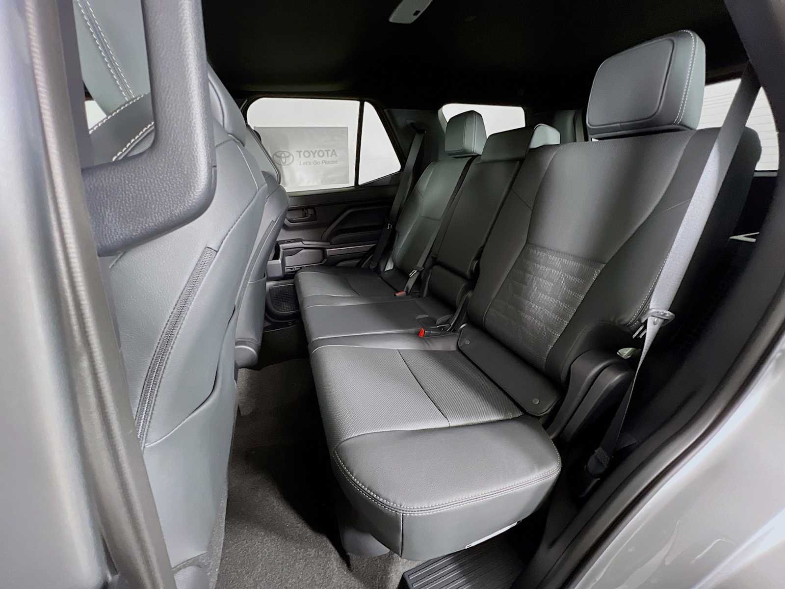2026 Toyota 4Runner — photo 14