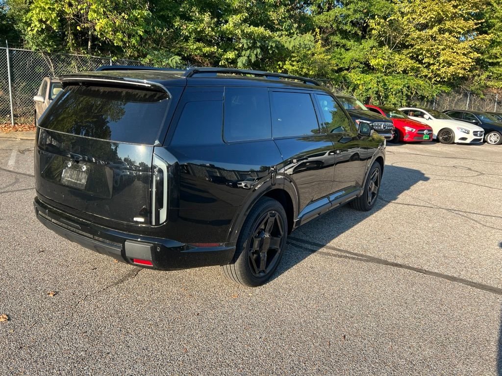 Used 2027 Black Kia X-Line SX-Prestige image 4