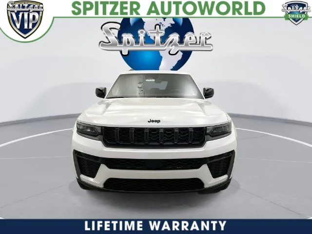 New 2027 Bright White Clear-Coat Paint Jeep Altitude image 5