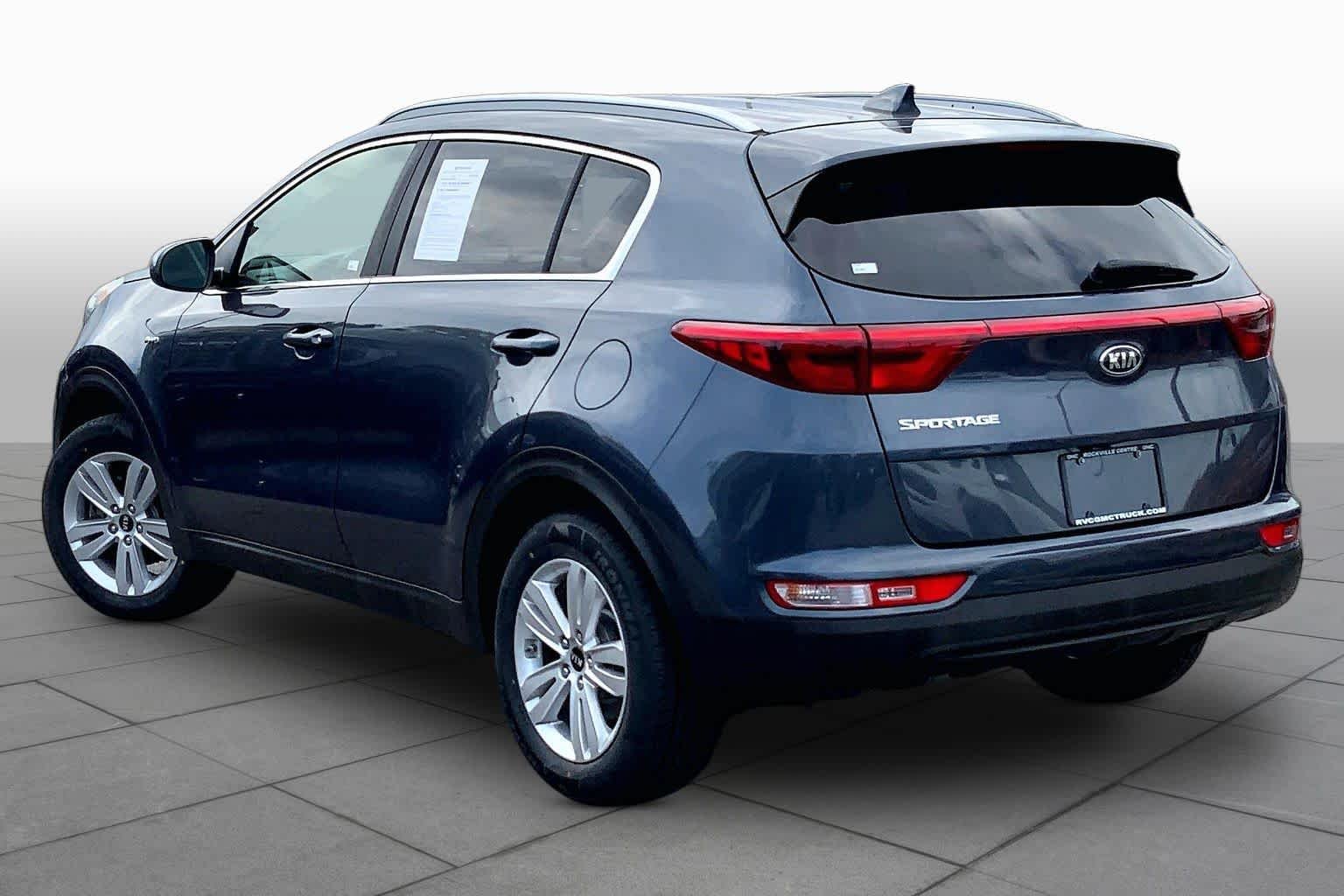 Used 2019 Pacific Blue Kia LX image 12