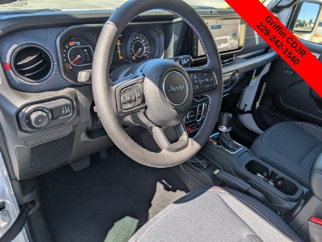 New 2026 Bright White Clearcoat Jeep  image 5