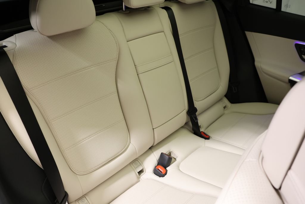 New 2027 Graphite Grey Metallic Mercedes-Benz GLC 300 image 53