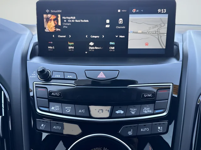 Used 2022 White Acura  image 15