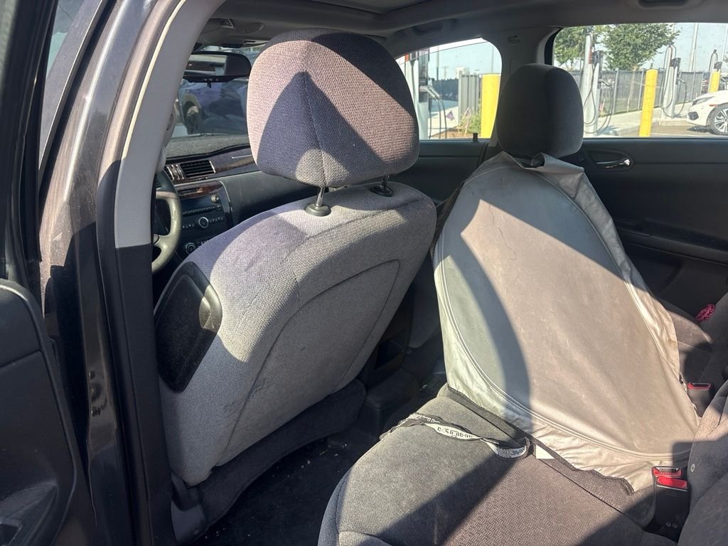 Used 2015 Gray Chevrolet LT image 9