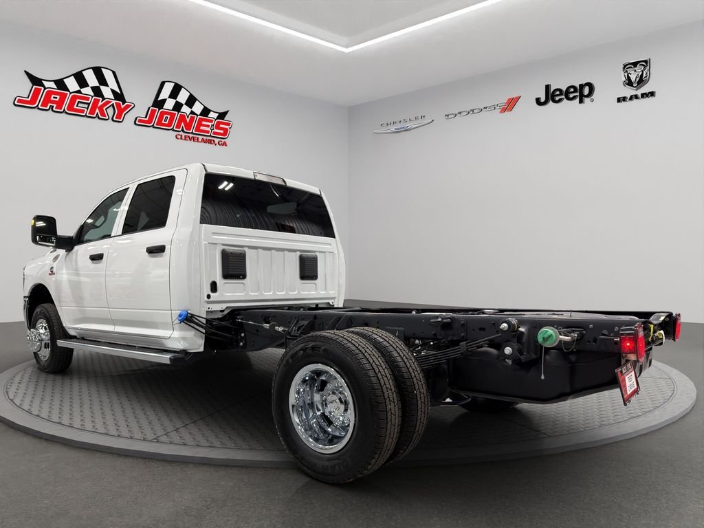 New 2026 Bright White Clear-Coat Exterior Paint RAM Tradesman image 6