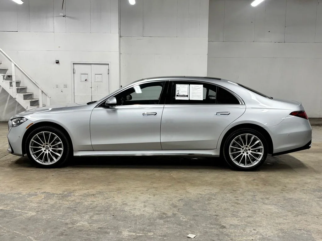 Used 2023 Silver Mercedes-Benz S 580 image 5