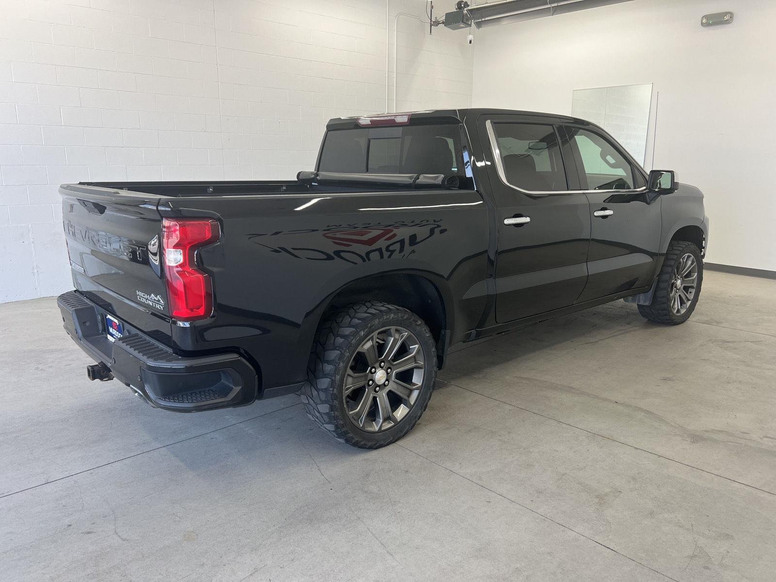 Used 2021 BLACK Chevrolet High Country image 7