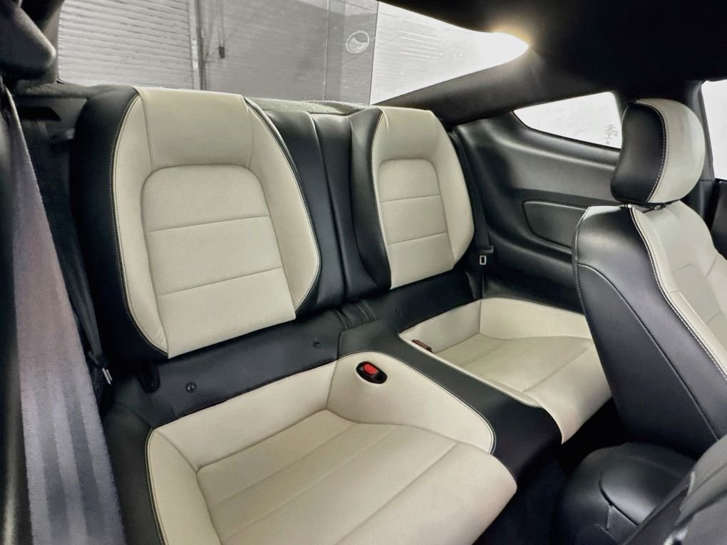 Used 2022 Gray Ford EcoBoost Premium image 27