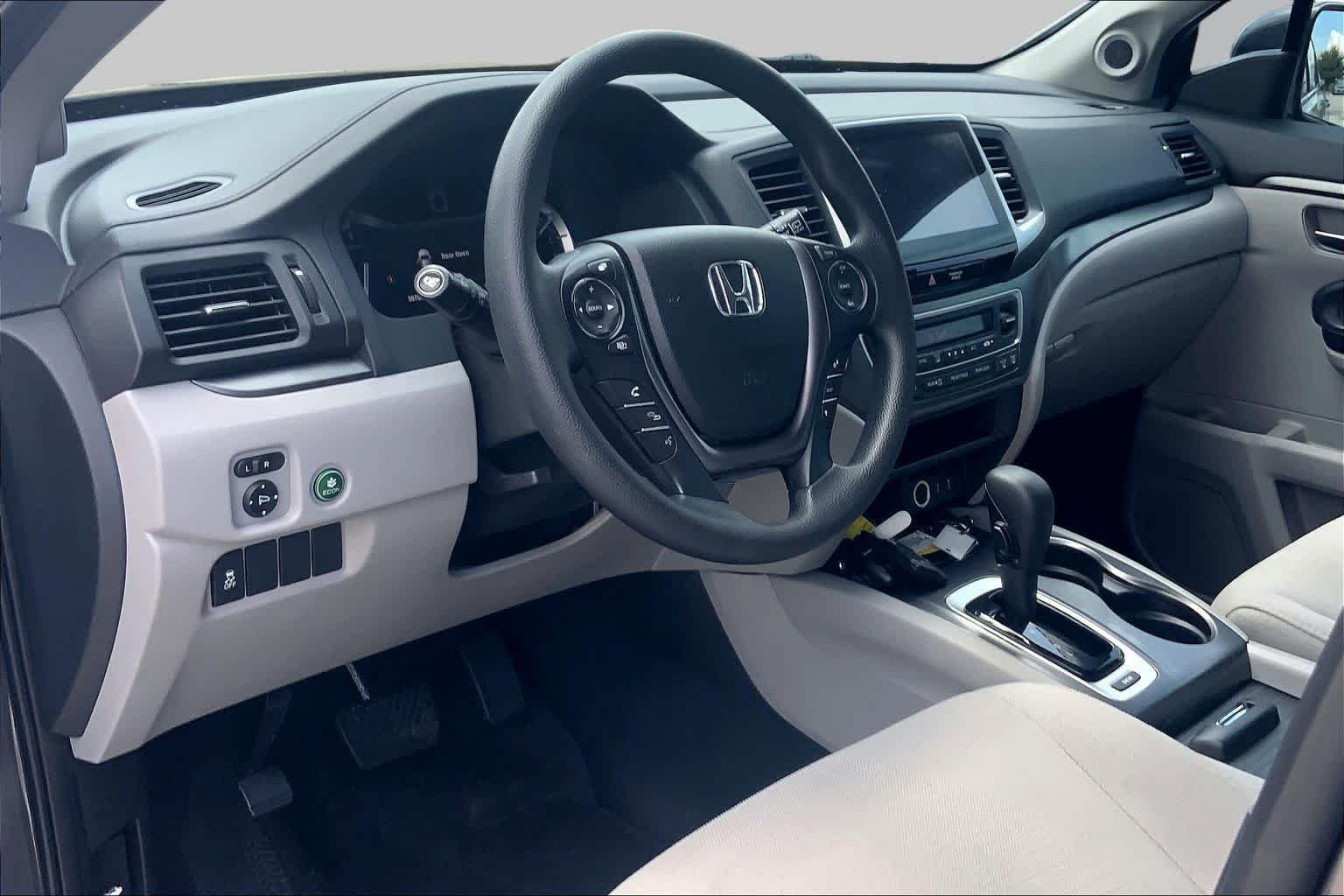 Used 2018 Modern Steel Metallic Honda EX image 17