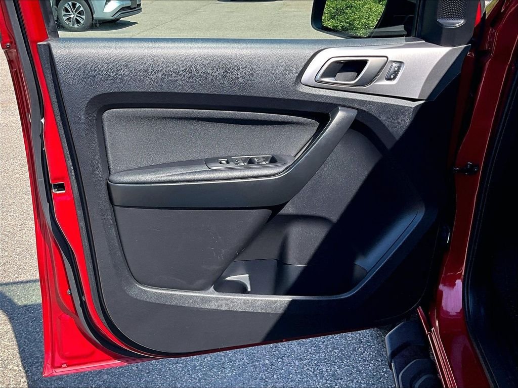 Used 2021 Red Ford XLT image 9