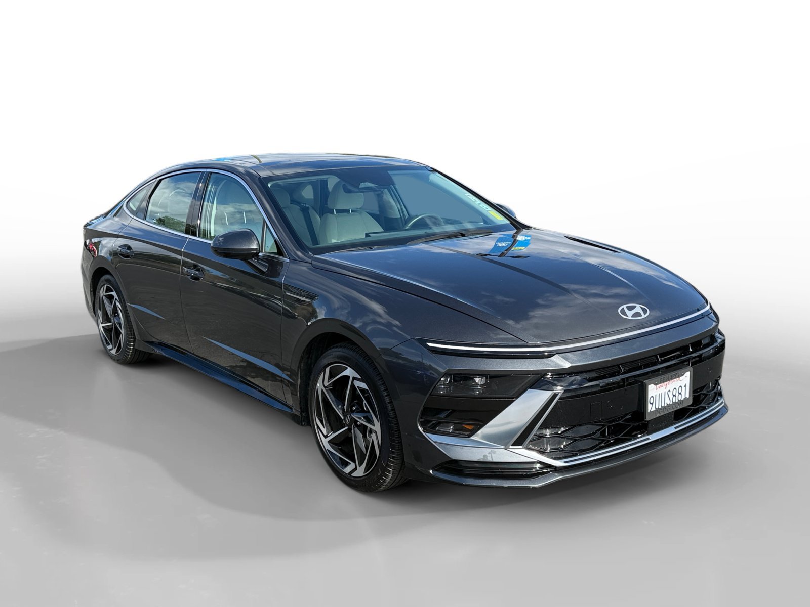 Certified Used 2025 Gray Hyundai SEL Convenience image 7