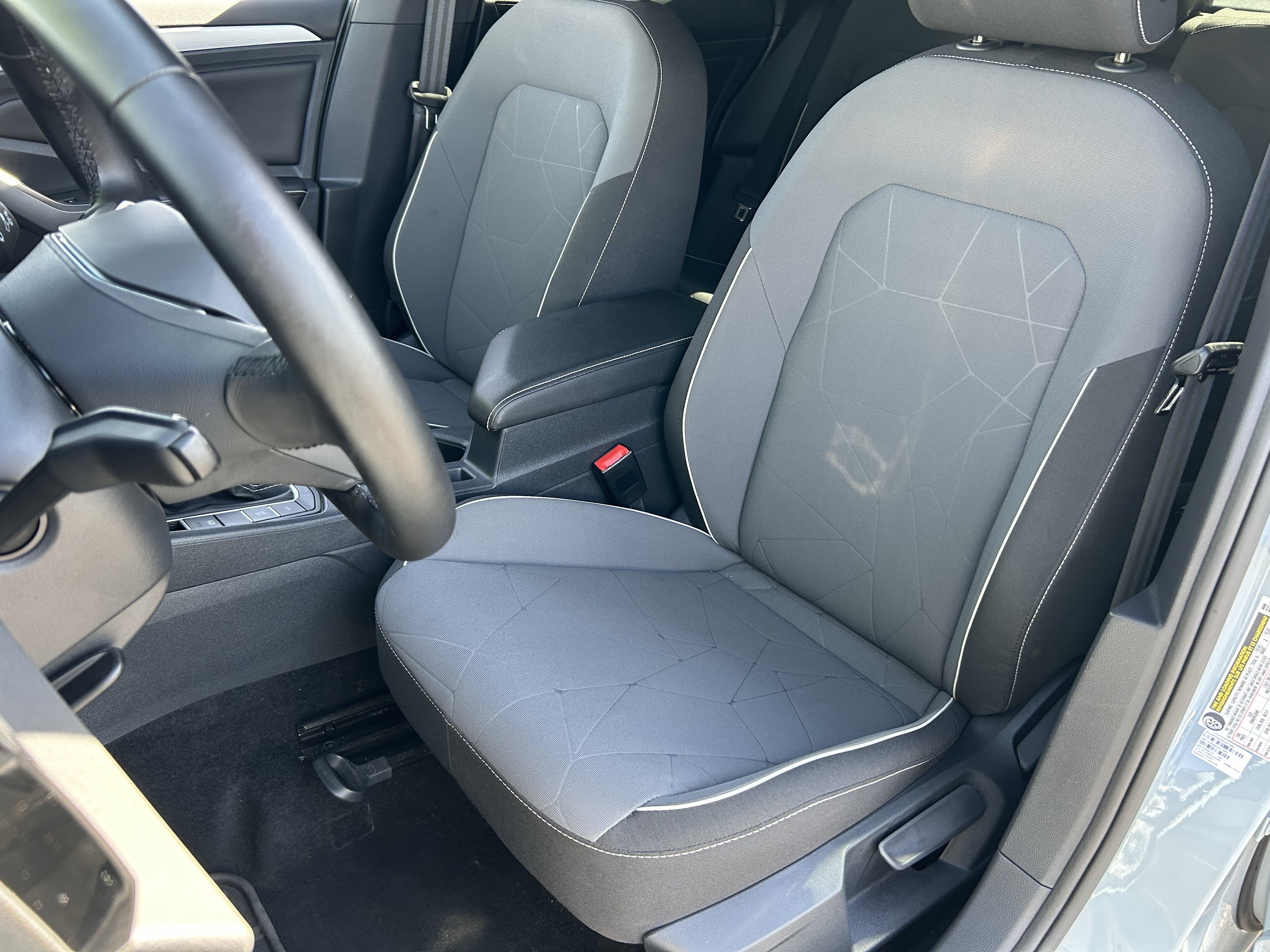 Used 2025 White Volkswagen Sport image 18