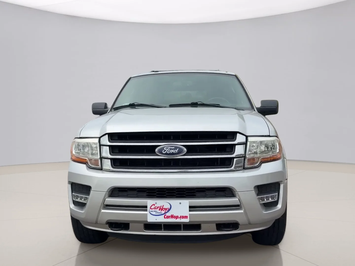 Used 2017 Silver Ford XLT image 2