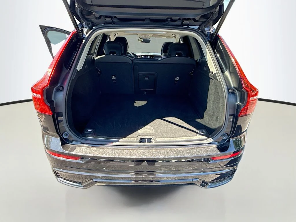 2024 Volvo XC60 Plus - Photo 23
