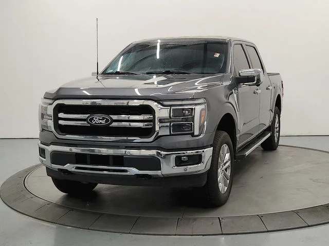 Used 2025 Gray Ford Lariat image 4
