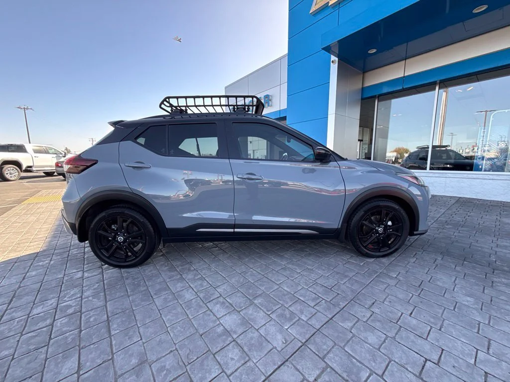 Used 2021 Gray Nissan SR image 14