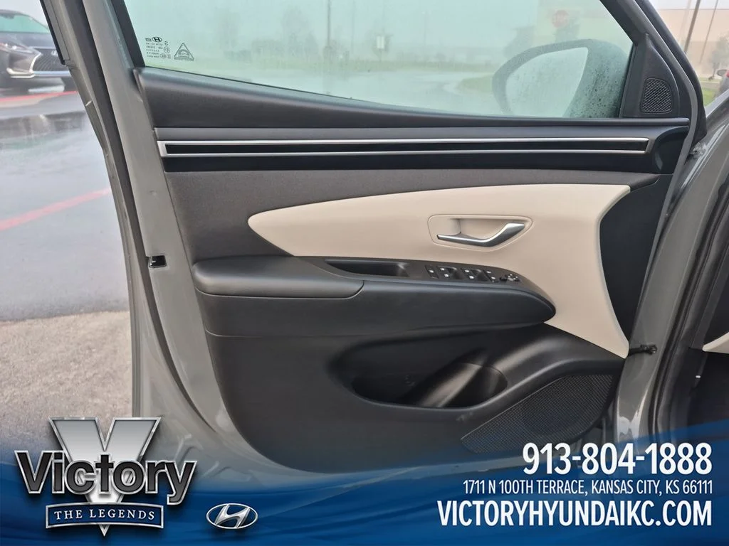 Used 2024 Gray Hyundai SEL image 10