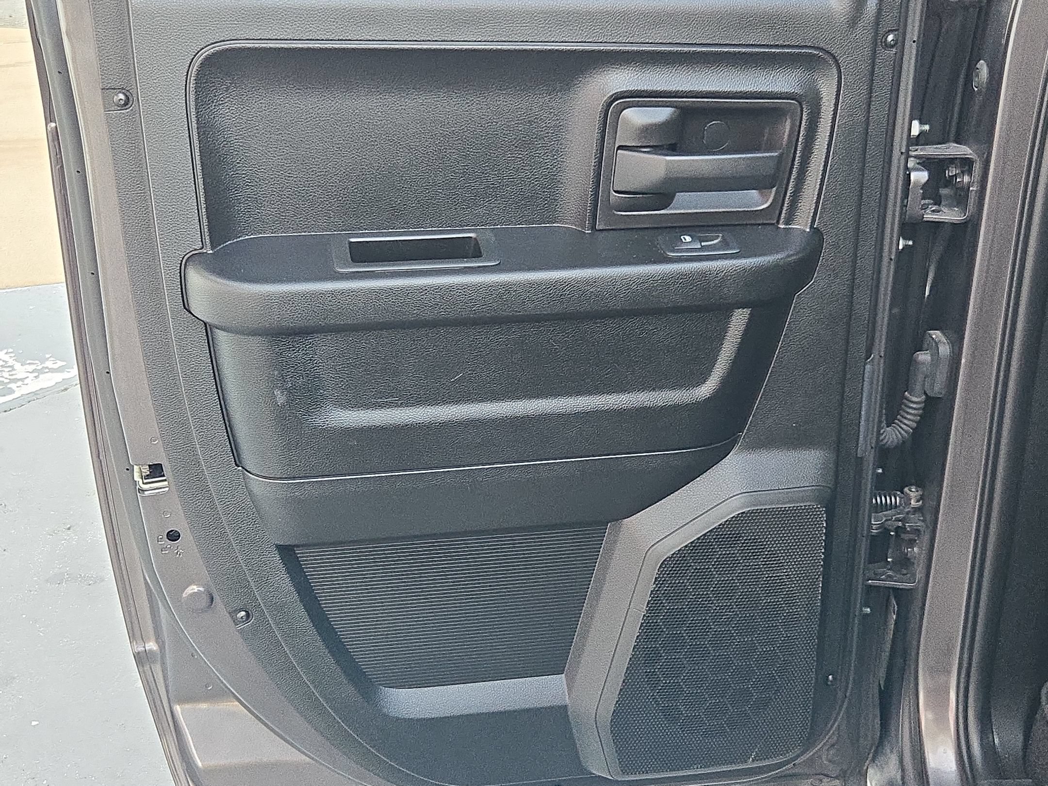 Used 2019 Granite Crystal Metallic Clearcoat RAM Tradesman image 33