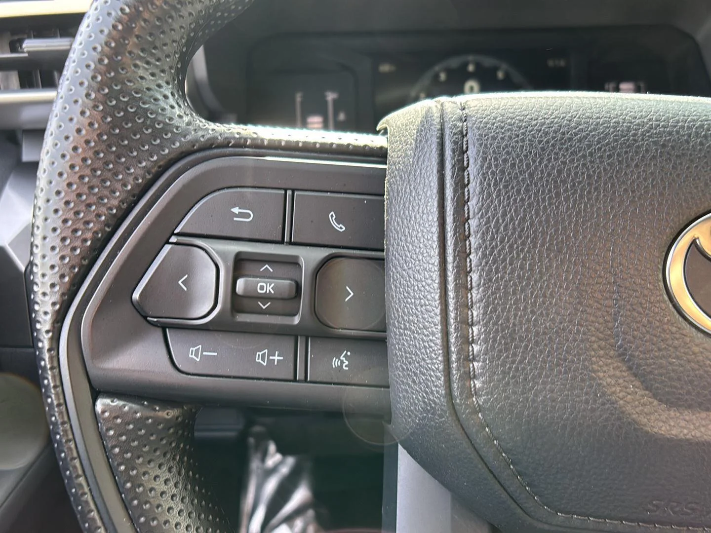 Certified Used 2025 Black Toyota SR5 image 30