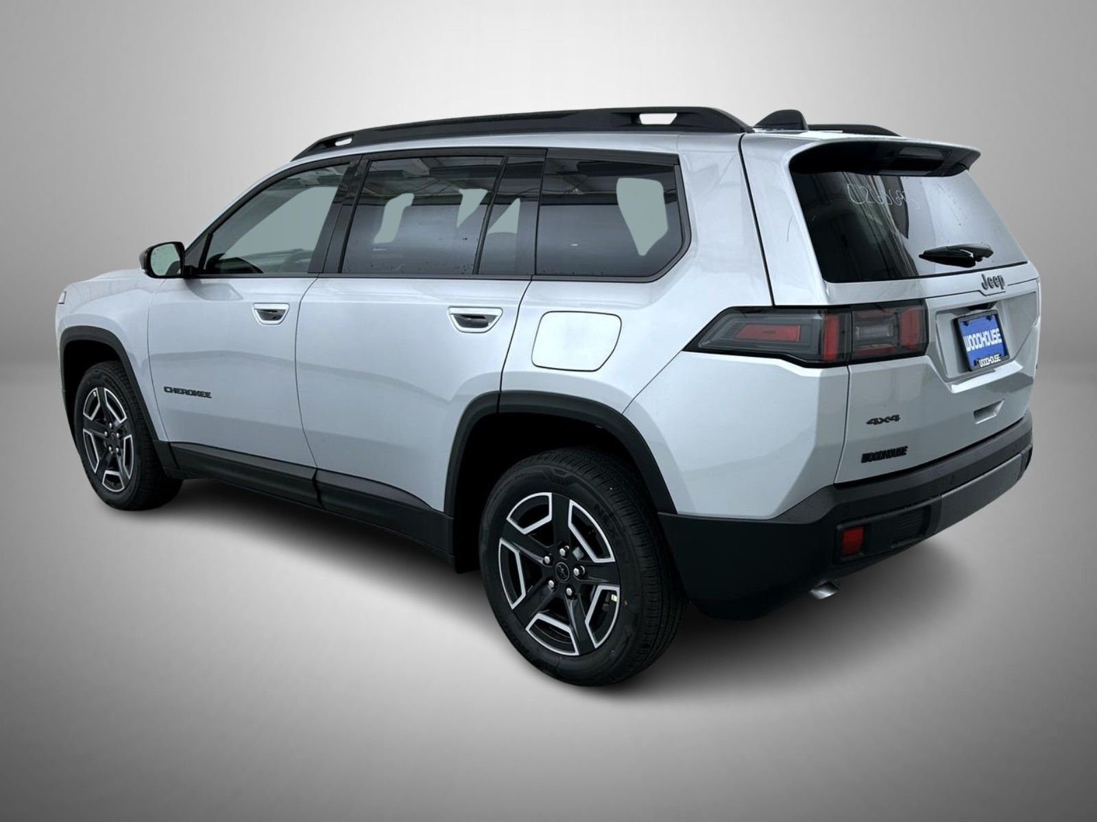 New 2026 Silver Zynith Clear-Coat Exterior Paint Jeep Limited image 7