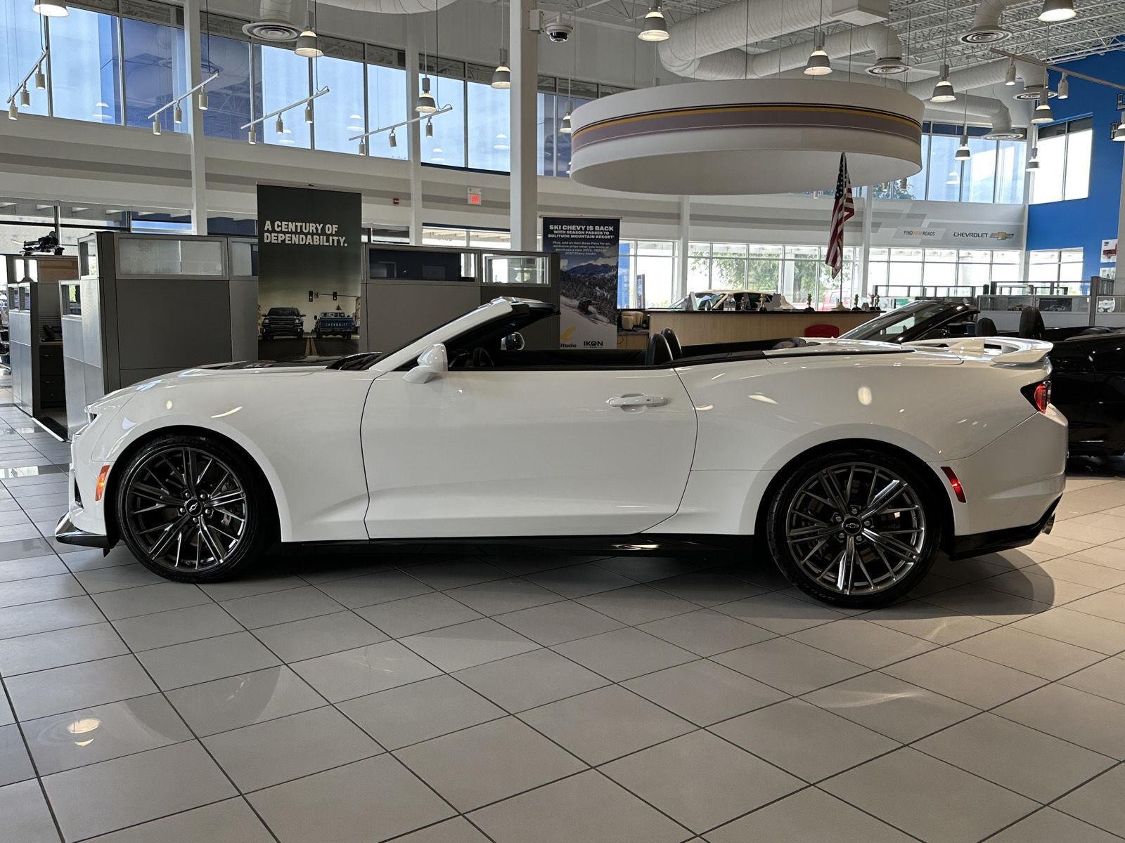 2022 Chevrolet Camaro ZL1 - Photo 19