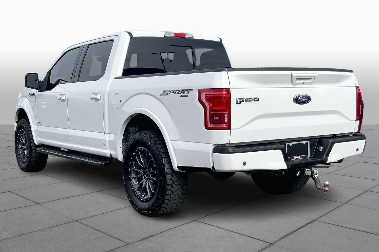 Used 2017 Oxford White Ford Lariat image 11