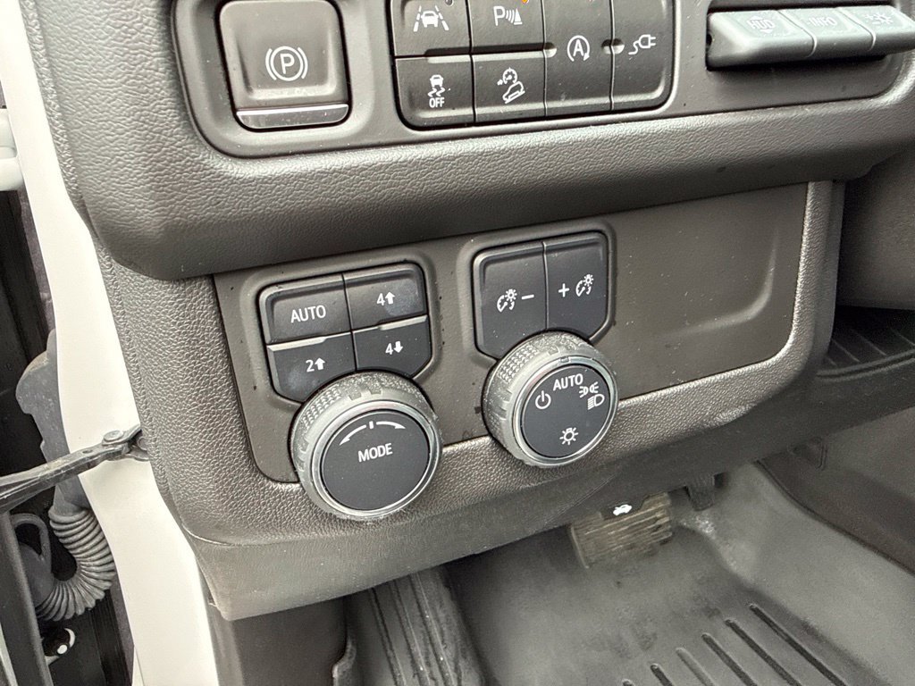 Used 2021 Beige Chevrolet High Country image 25