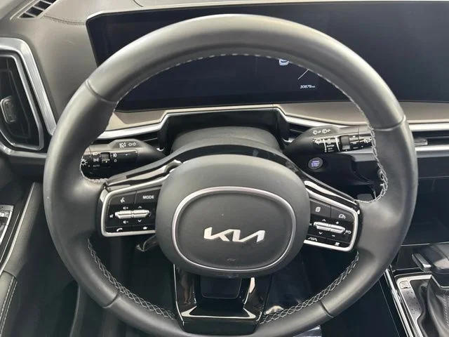 Used 2025 Silver Kia SX image 25