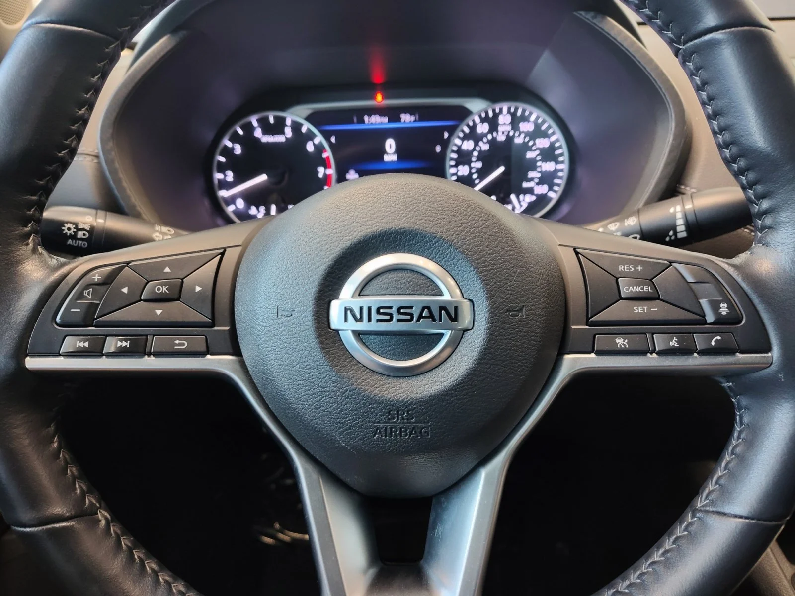 Used 2022 Brilliant Silver Metallic Nissan SV image 17
