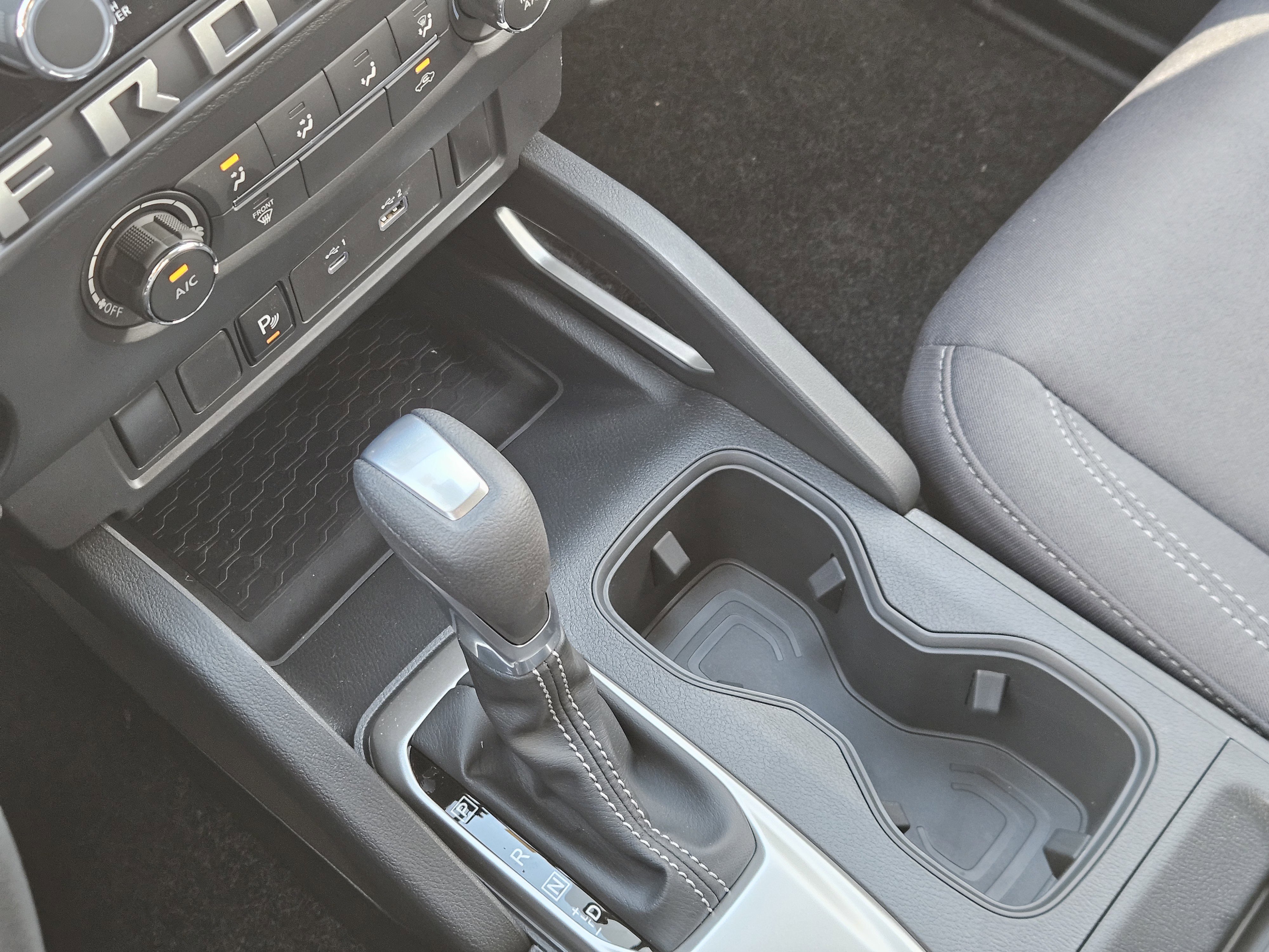 New 2026 Glacier White Nissan Crew Cab SV image 20